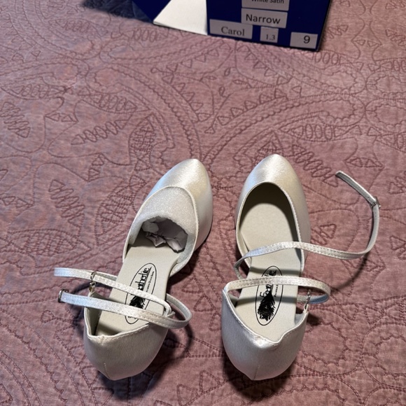 Featherlite Ballroom Dance Shoes - 9 Narrow - Carol White Satin, 1.3" Heel - Picture 9 of 14